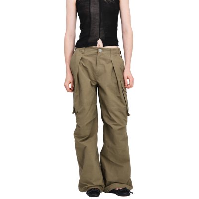 THE VERSIZED CARGO PANTS